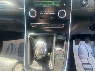 /photos/9458/07df2bd0-06b9-7fa2-0b2d-c3182e78e12b_i320x240.jpg