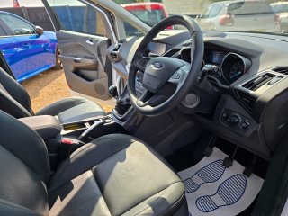 /photos/9458/15e32e1d-8324-d6be-e267-dce68da597aa_i320x240.jpg