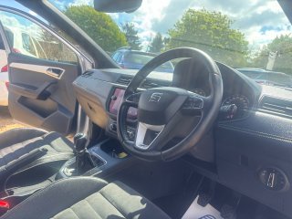 /photos/9458/6ccfd3c1-f712-5cb1-7fa3-d1d87c8007a2_i320x240.jpg