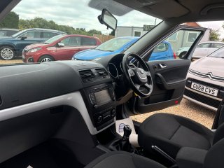 /photos/9458/7d24d2fc-04d8-9ea2-8c2b-9c49a6a84f2c_i320x240.jpg