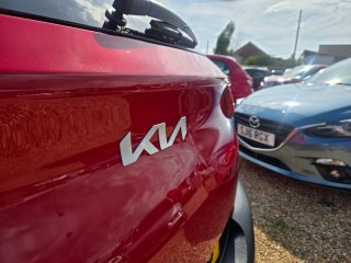 /photos/9458/9333ea56-d4cb-88c7-6505-3d3d44c6e697_i320x240.jpg