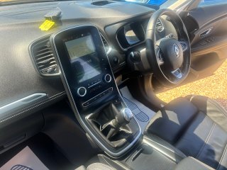 /photos/9458/9737f588-26fd-7449-6119-395568fdb2c0_i320x240.jpg