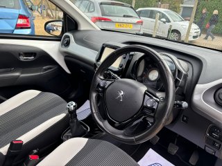 /photos/9458/cb2f458e-6e7a-b8e9-c043-2d017609ab58_i320x240.jpg